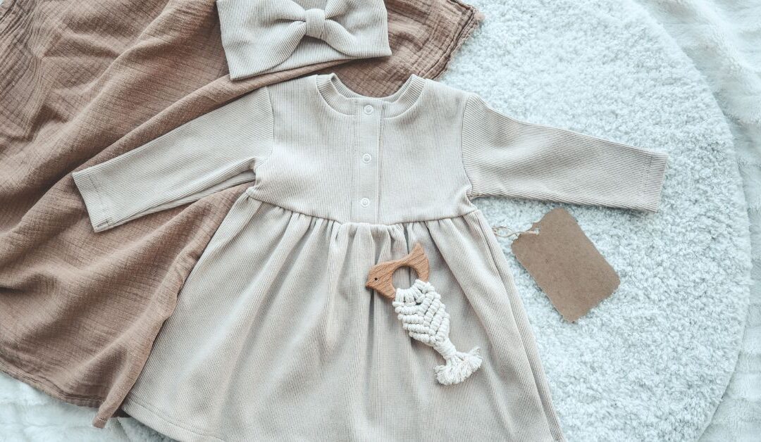 How to Choose Baby & Toddler Clothing That Lasts